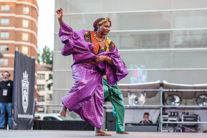 Imagen de la inauguración del festival en la plaza de San Juan.