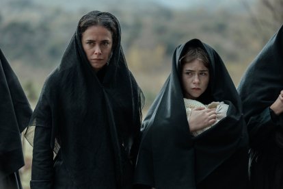 Patricia López Arnaiz y Haizea Carneros.