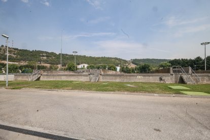 Un momento de la visita a la depuradora de Burgos para conocer los detalles del tanque de tormentas.