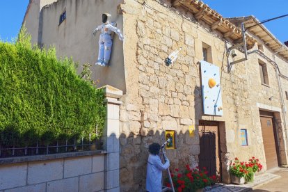 Olmillos de Sasamón vuelve a decorar su pueblo con OlmillArte.