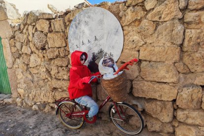 Olmillos de Sasamón vuelve a decorar su pueblo con OlmillArte.