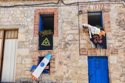 Olmillos de Sasamón vuelve a decorar su pueblo con OlmillArte.