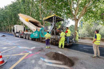 Un instante del desarrollo de los trabajos que se han concentrado en la avenida Arlanzón.