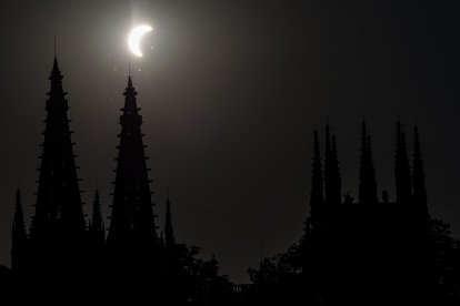 Instante del eclipse total en Burgos.