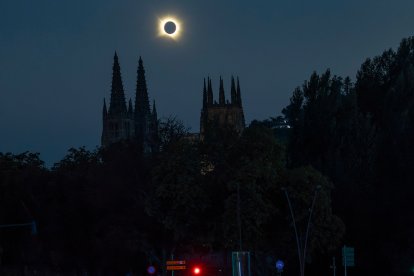 Instante del eclipse total de sol.