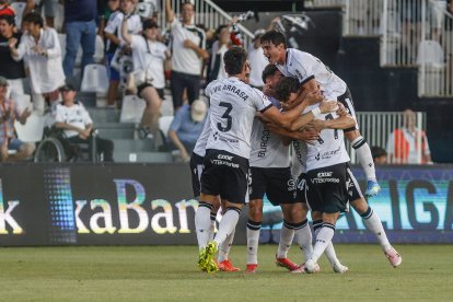 Imagen del partido entre el Burgos CF y el Córdoba.