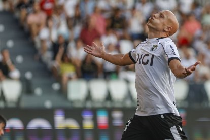 Imagen del partido entre el Burgos CF y el Córdoba.