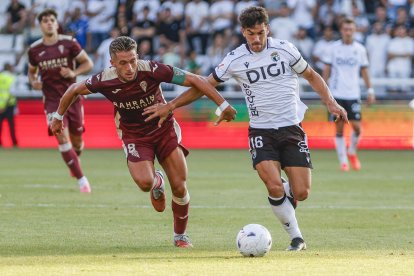Imagen del partido entre el Burgos CF y el Córdoba.