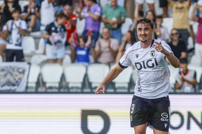 Imagen del partido entre el Burgos CF y el Córdoba.