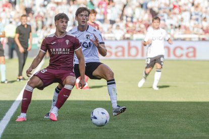 Imagen del partido entre el Burgos CF y el Córdoba.