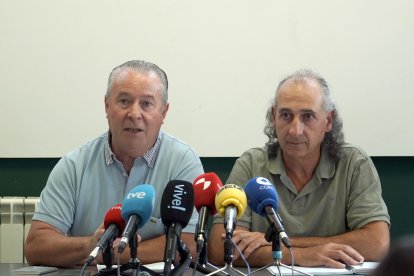 Los máximos responsables de las organizaciones profesionales agrarias de Castilla y León, Asaja, Donaciano Dujo, Alianza UPA-COAG, Aurelio González y Lorenzo Rivera, y UCCL, Jesús Manuel González Palacín, informan de la concentración prevista frente a la Consejería de la Presidencia el próximo jueves 27 de agosto.