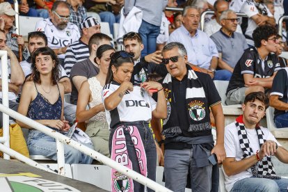 Imagen del partido entre el Burgos CF y la Real Sociedad B.