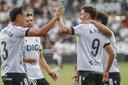 Imagen del partido entre el Burgos CF y la Real Sociedad B.