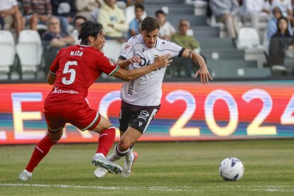 Imagen del partido entre el Burgos CF y la Real Sociedad B.