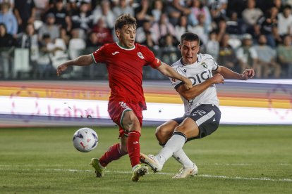 Imagen del partido entre el Burgos CF y la Real Sociedad B.