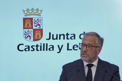 El vicepresidente primero y consejero de Desregulación, Familia y Ayudas Sociales, Carlos Pollán, presenta las principales novedades de la Ley de Medidas Tributarias, Financieras y Administrativas para 2027.