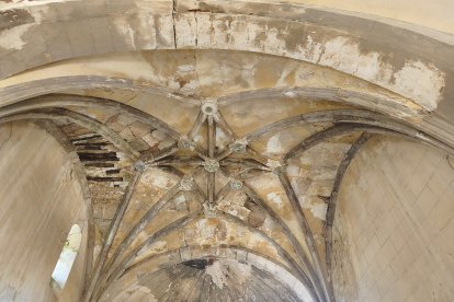 Bóveda sobre el altar.