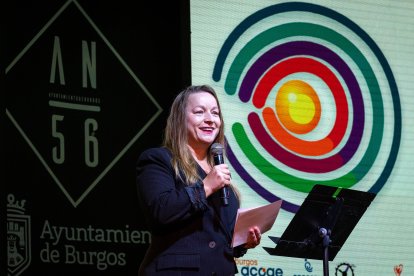La actriz y humorista Bianca Kovacs presentó el evento.