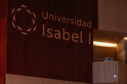 Graduación de la novena promoción de la Universidad Isabel I.
