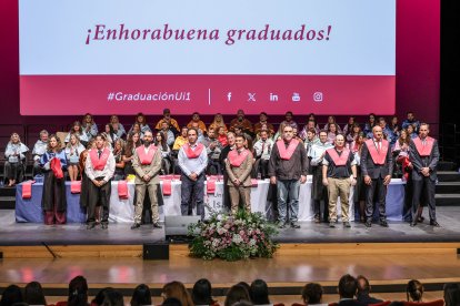 Graduación de la novena promoción de la Universidad Isabel I.