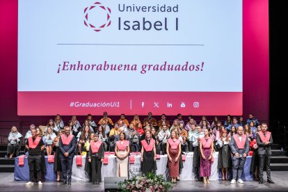 Graduación de la novena promoción de la Universidad Isabel I.