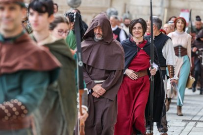 Instante del desfile y del pregón de la Semana Cidiana 2026.