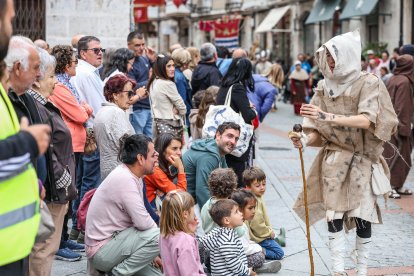 Instante del desfile y del pregón de la Semana Cidiana 2026.