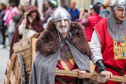 Instante del desfile y del pregón de la Semana Cidiana 2026.