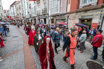 Instante del desfile y del pregón de la Semana Cidiana 2026.