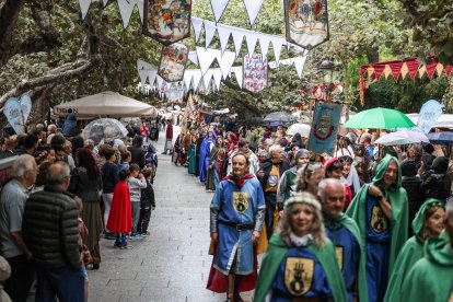 Instante del desfile y del pregón de la Semana Cidiana 2026.