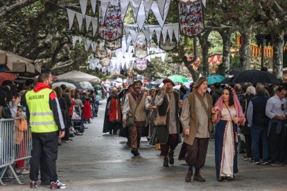Instante del desfile y del pregón de la Semana Cidiana 2026.
