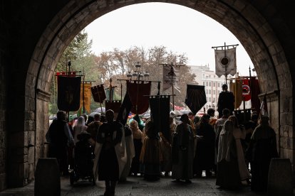 Instante del desfile y del pregón de la Semana Cidiana 2026.