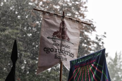 Instante del desfile y del pregón de la Semana Cidiana 2026.