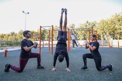 Miembros del club Campeadores entrenan en el Parral.
