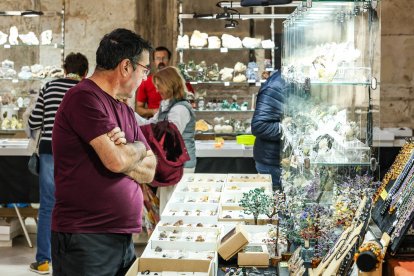 La feria reúne piezas y creaciones para todos los gustos y bolsillos.