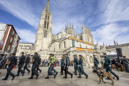 La Guardia Civil celebra el Día del Pilar en Burgos.