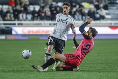 Imagen del partido entre el Burgos CF y el Sabadell.