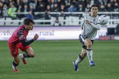 Imagen del partido entre el Burgos CF y el Sabadell.