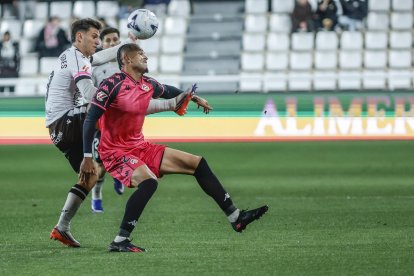Imagen del partido entre el Burgos CF y el Sabadell.