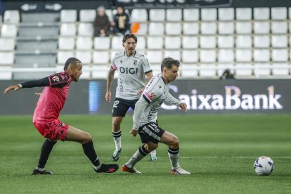 Imagen del partido entre el Burgos CF y el Sabadell.
