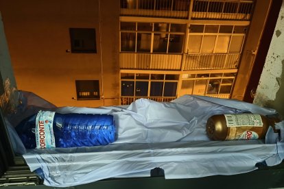 Así tienen las ventanas para proteger las casas de la lluvia