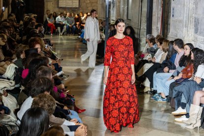 Desfile de moda MOBU 2026.