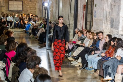 Desfile de moda MOBU 2026.