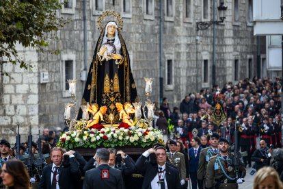 Procesión extraordinaria de la Virgen de la Soledad por su 125 aniversario.