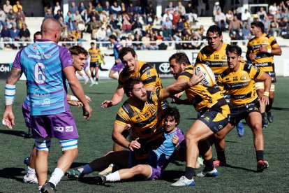 - El Burgos Aparejadores convierte San Amaro en una fiesta de ensayos.