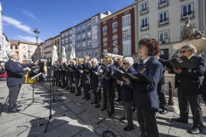Jornada festiva donde la Sociedad Gastronómica Cucos estrenó su Himno oficial 39 años después de su creación.