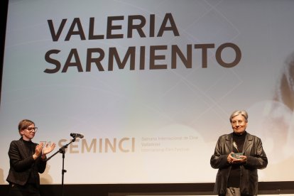La cineasta chilena Valeria Sarmiento, recibe la Espiga de Honor de la Seminci