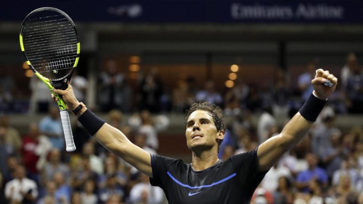 Nadal, tras ganar a Andrey Kuztnesov.-BRIAN HIRSCHFELD / EFE
