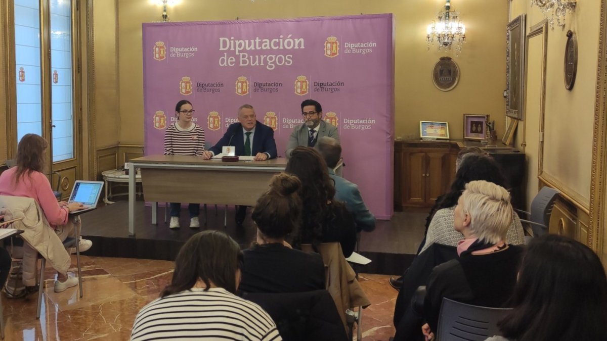 Presentación del primer encuentro de 12 de las 24 emprendedoras europeas que participan en Burgos en el programa The Break.
