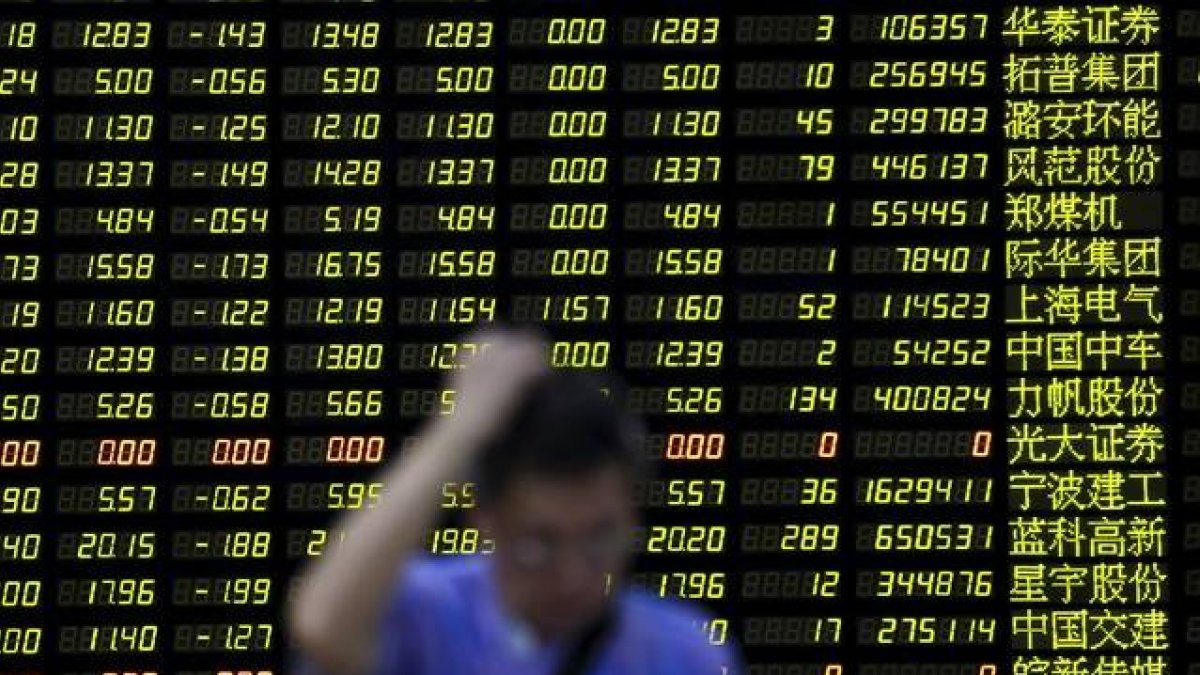 Un inversor en la bolsa de Shangái.-Foto:  ALY SONG / REUTERS